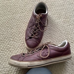 Converse Leather Chuck Taylors Size 11
